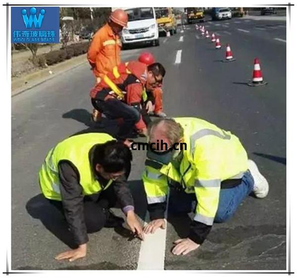 鍍(du)膜(mo)玻(bo)璃珠